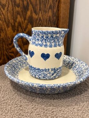 Blue Heart Spatter Ceramic Pitcher and Bowl Set Tienshan / Ohio